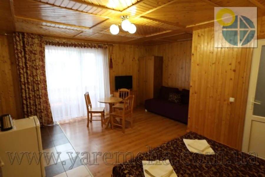 Яремче Гостинний двір Яблучко