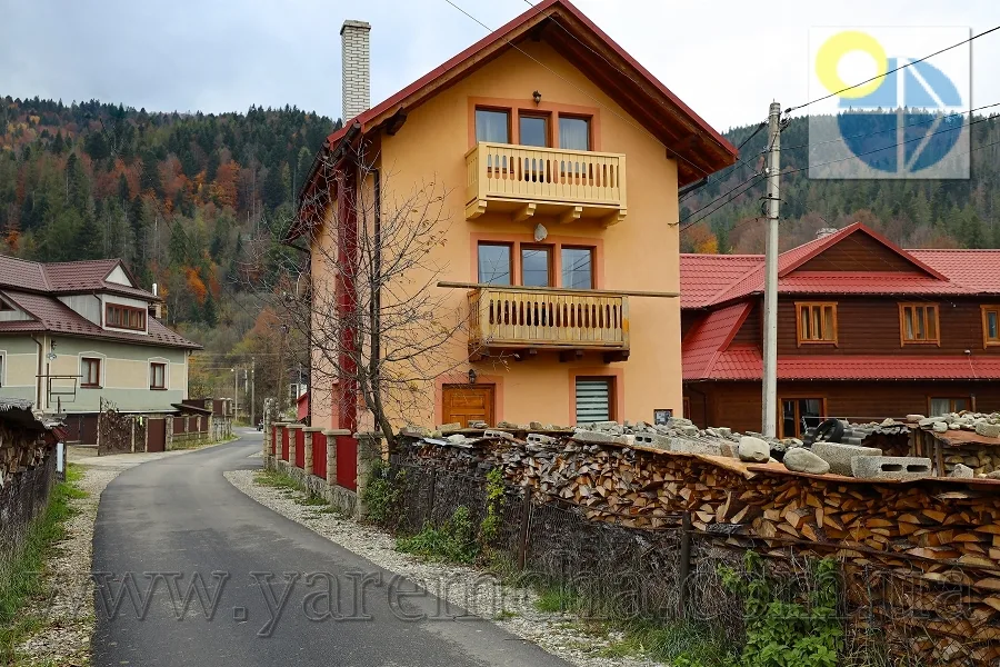 Микуличин Котедж Ангеліна.