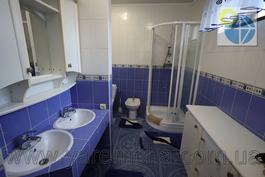 Татарів.Приватна садиба Прутець