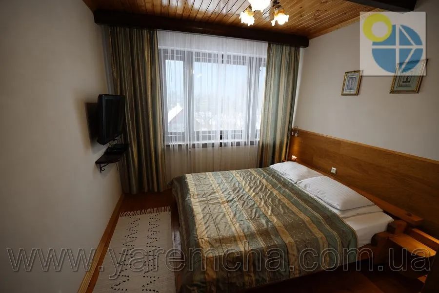 Татарів.Приватна садиба Прутець