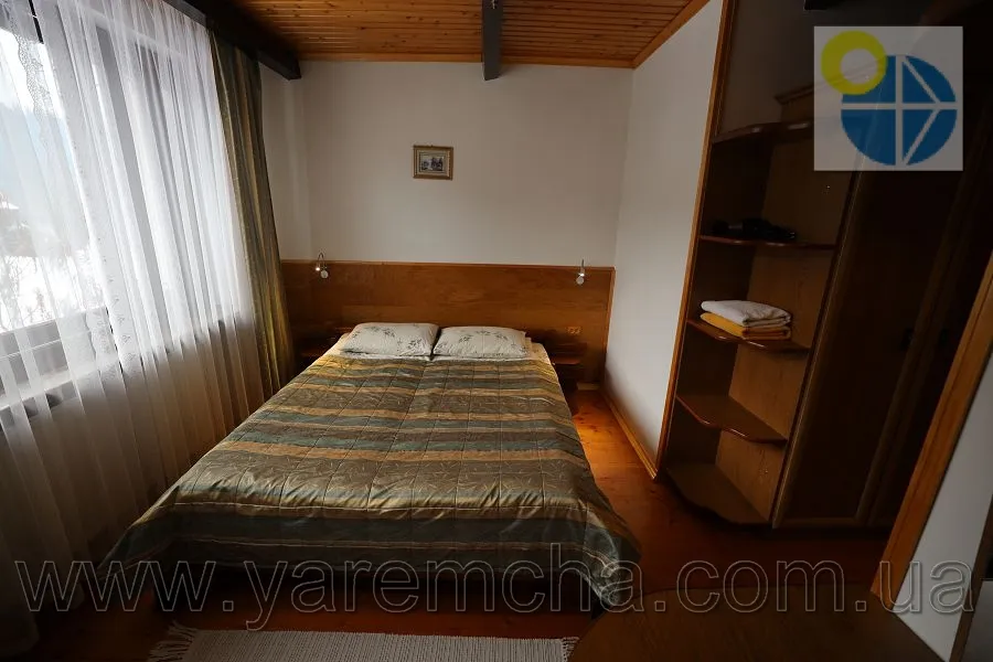 Татарів.Приватна садиба Прутець