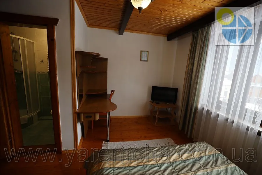 Татарів.Приватна садиба Прутець