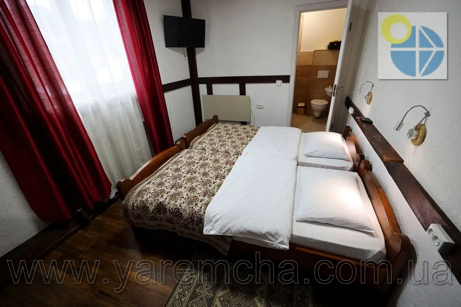 Татарів.Гостинний двір Файний