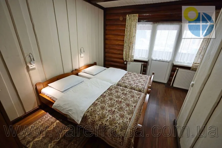 Татарів.Гостинний двір Файний