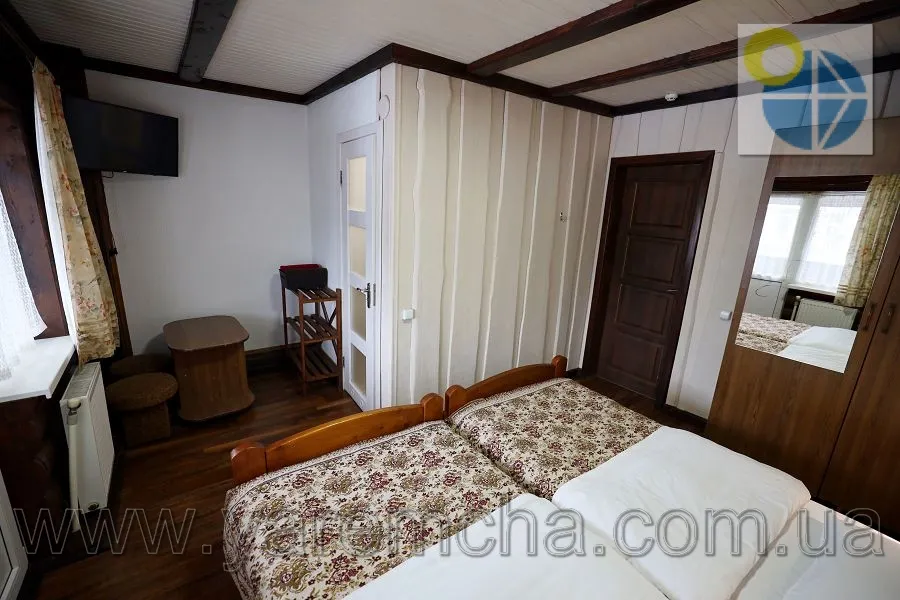 Татарів.Гостинний двір Файний