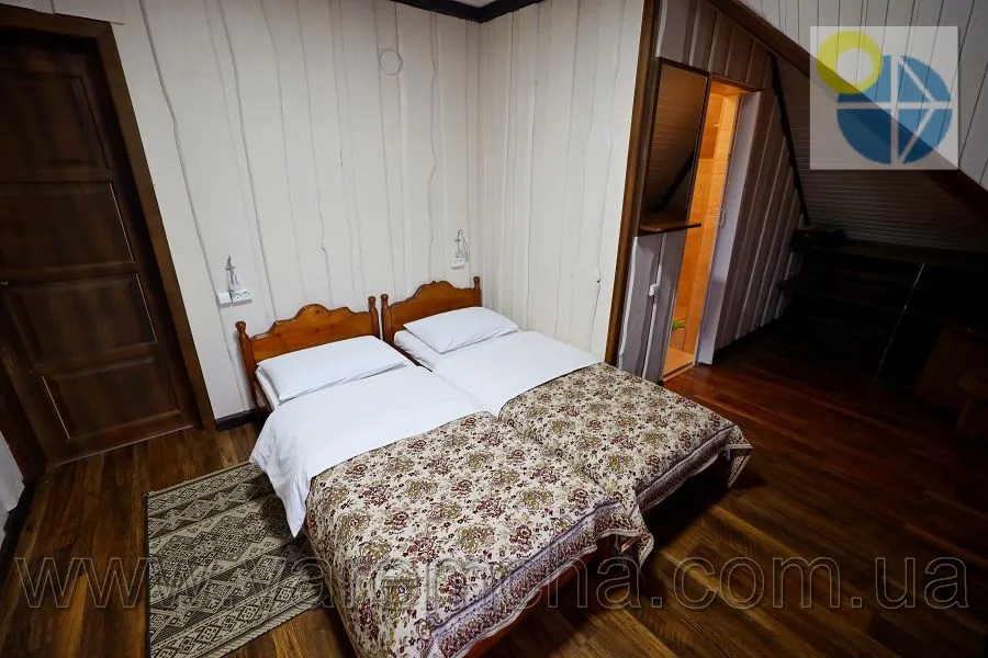 Татарів.Гостинний двір Файний