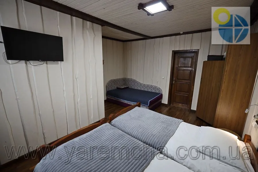 Татарів.Гостинний двір Файний